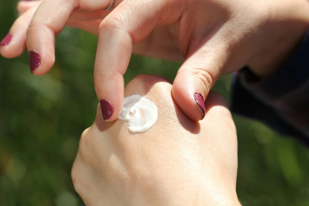 SPF lip balm used to help prevent sun-triggered cold sores" 2